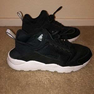 Women’s Nike huarache